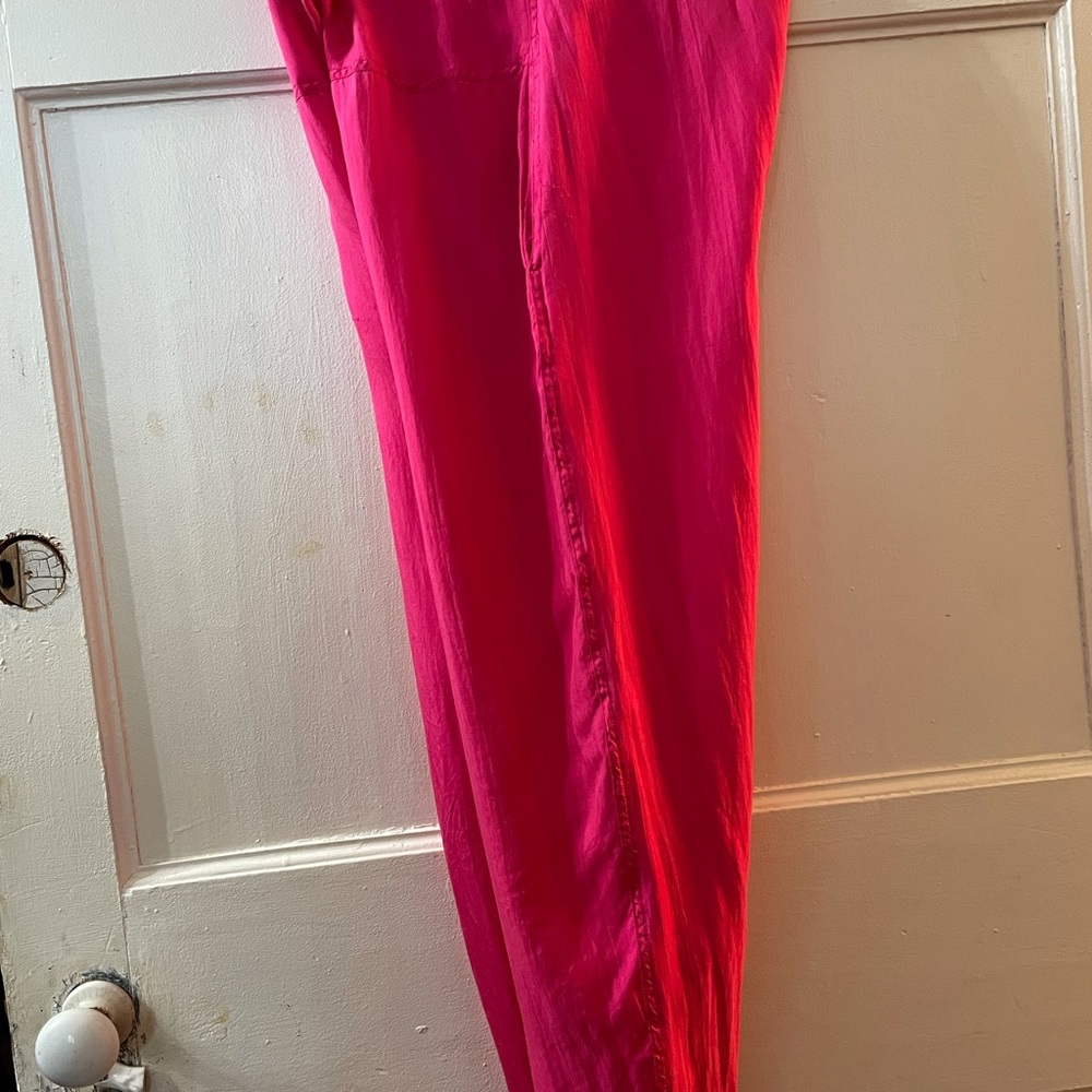 50% off sale💓 Vintage 1980s 100% pure silk women’s pants. Elastic on waist nee…